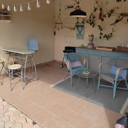Maison Spacieuse Et Lumineuse+